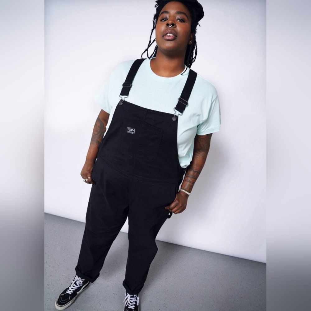 Wildfang Black Essential Overall | Large